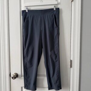 Athleta Brooklyn Mid Rise Pant Gray Petite 10 Travel Work